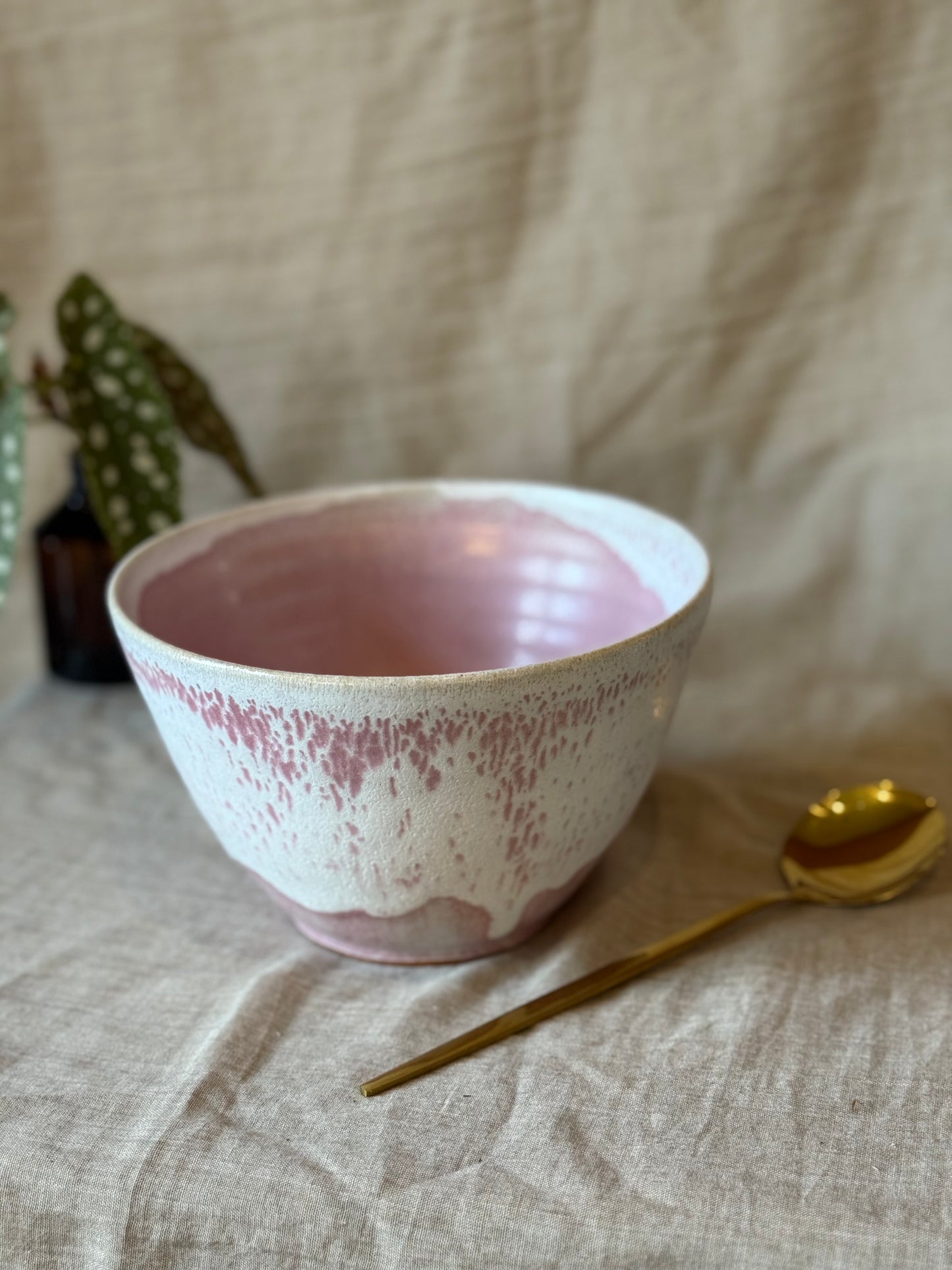 Snowberry - Serving Bowl